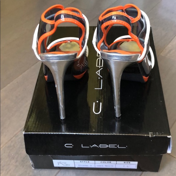 Plastic platform sandals. Size 7.5 - Picture 2 of 6